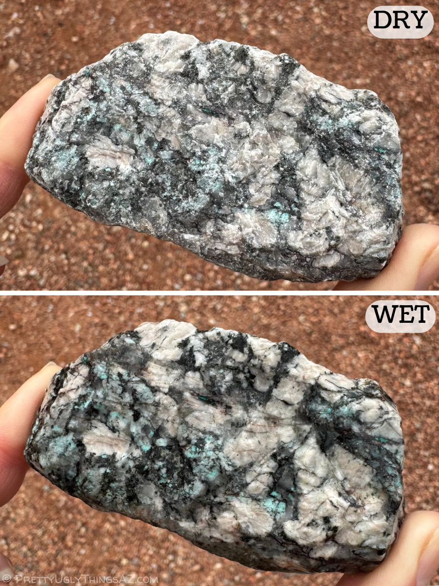 Kino Blue decorative rock (7lb bag of chunky gravel)