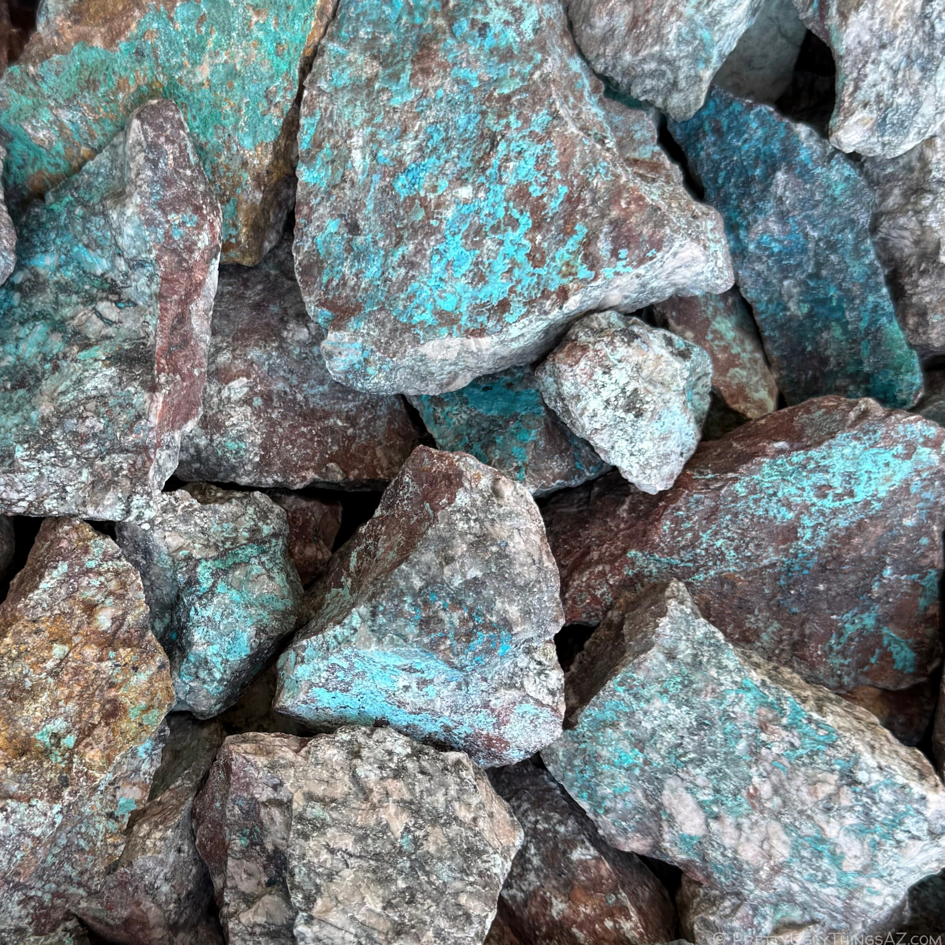 A pile of mixed medium and small sized kino pieces with good blue color.