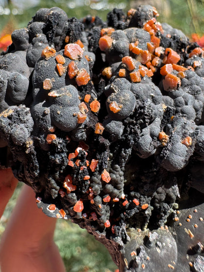 Detail of the well-formed spires with focus more above, where the spires meld into larger spheres of botryoidal growth.